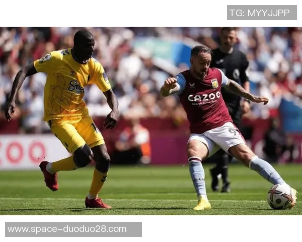 赫尔城与诺丁汉森林的激烈对决谁能笑到最后解析比赛关键因素与球员表现 赫尔城与诺丁汉森林的激烈对决谁能笑到最后解析比赛关键因素与球员表现